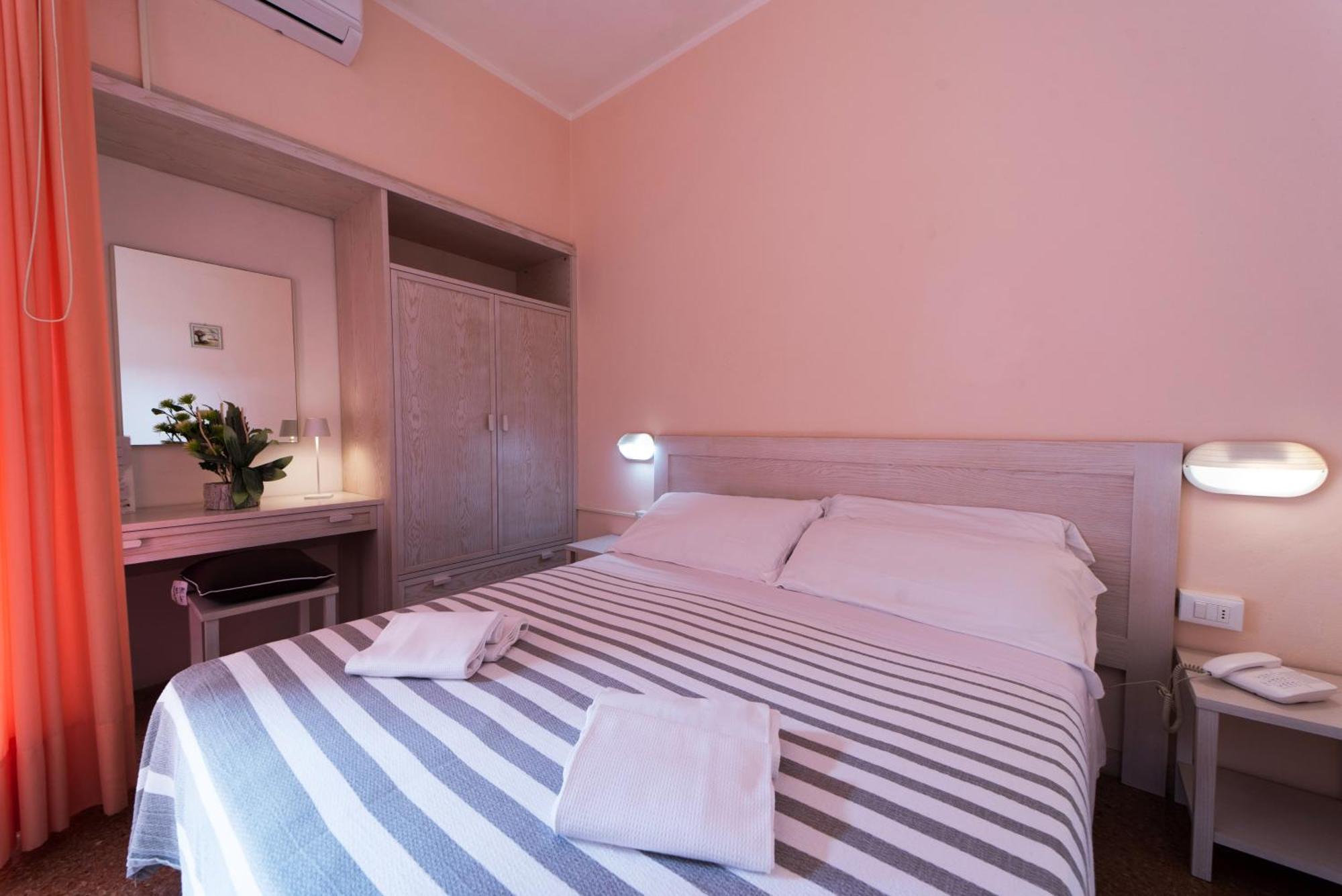 Frank'S Hotel Capoliveri  Exterior foto