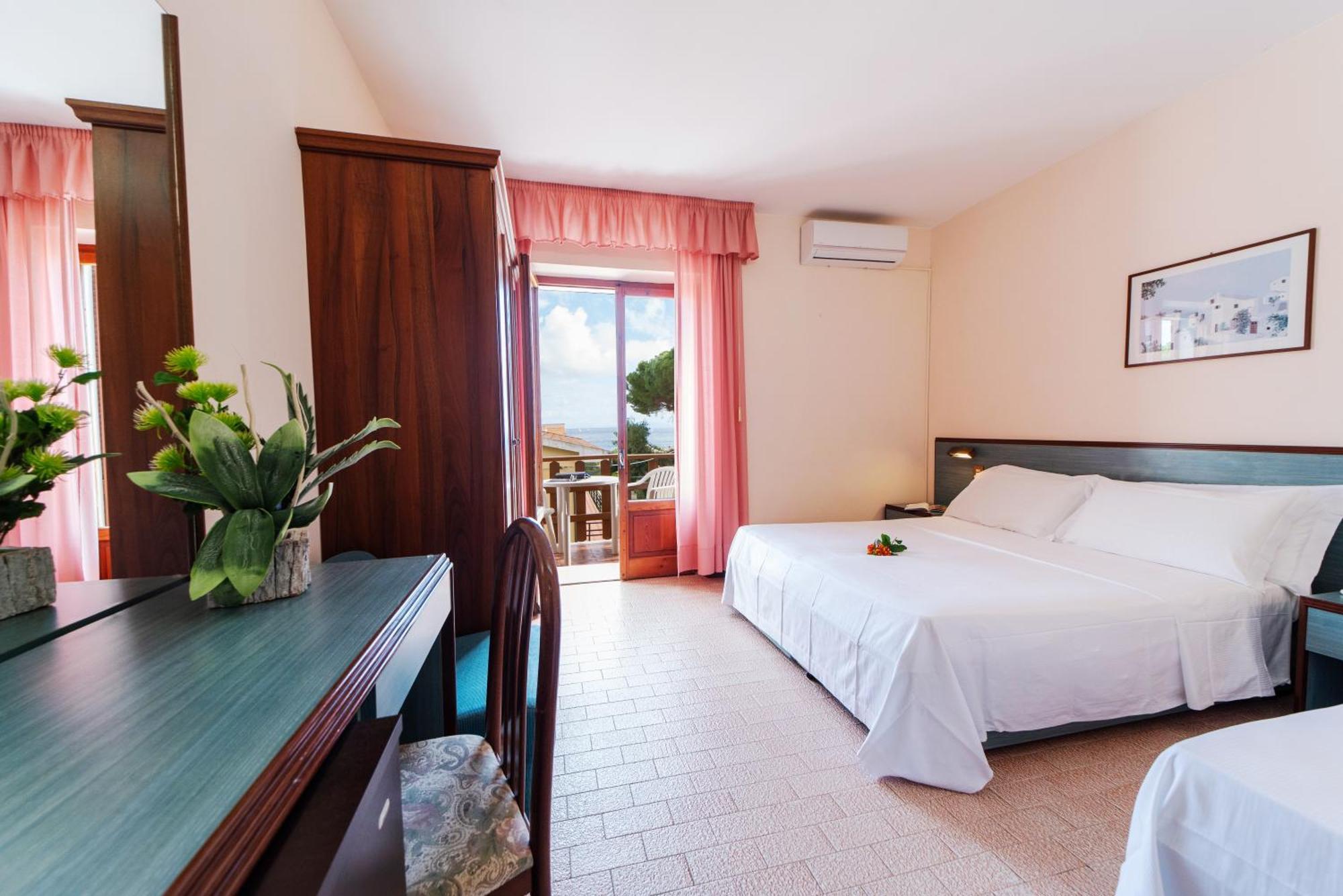 Frank'S Hotel Capoliveri  Exterior foto